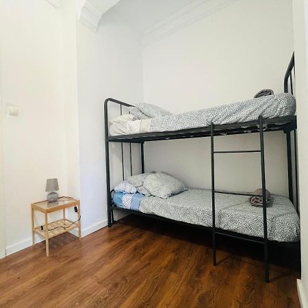 Peres I Valero Habitaciones En Piso Compartido Валенсия Екстериор снимка